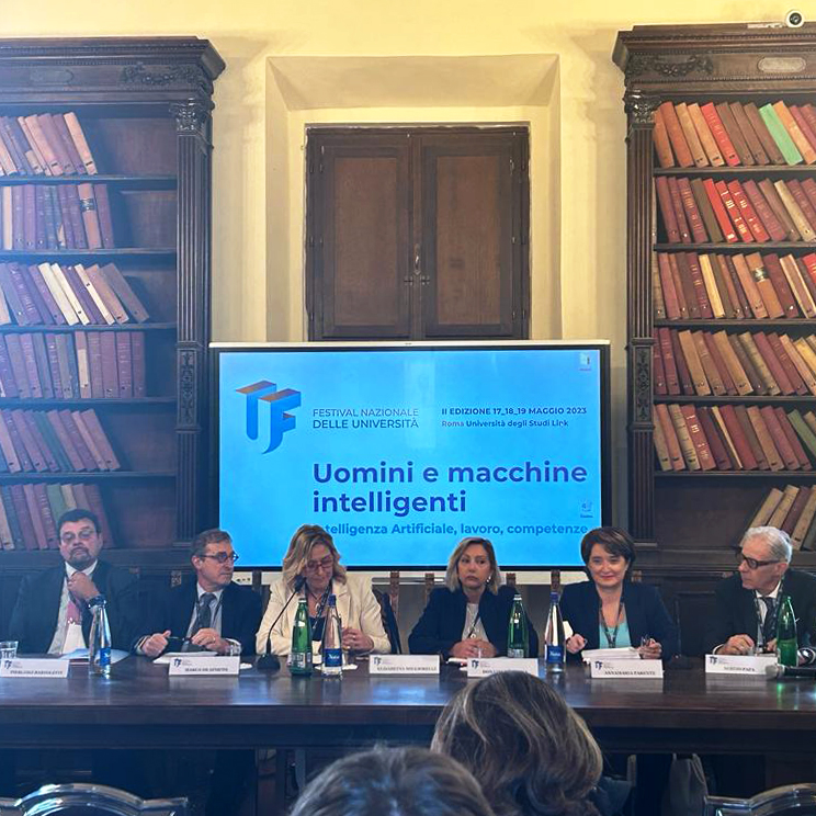 Annamaria Parente - Sanità e intelligenza artificiale: una discussione al Festival Nazionale delle Università